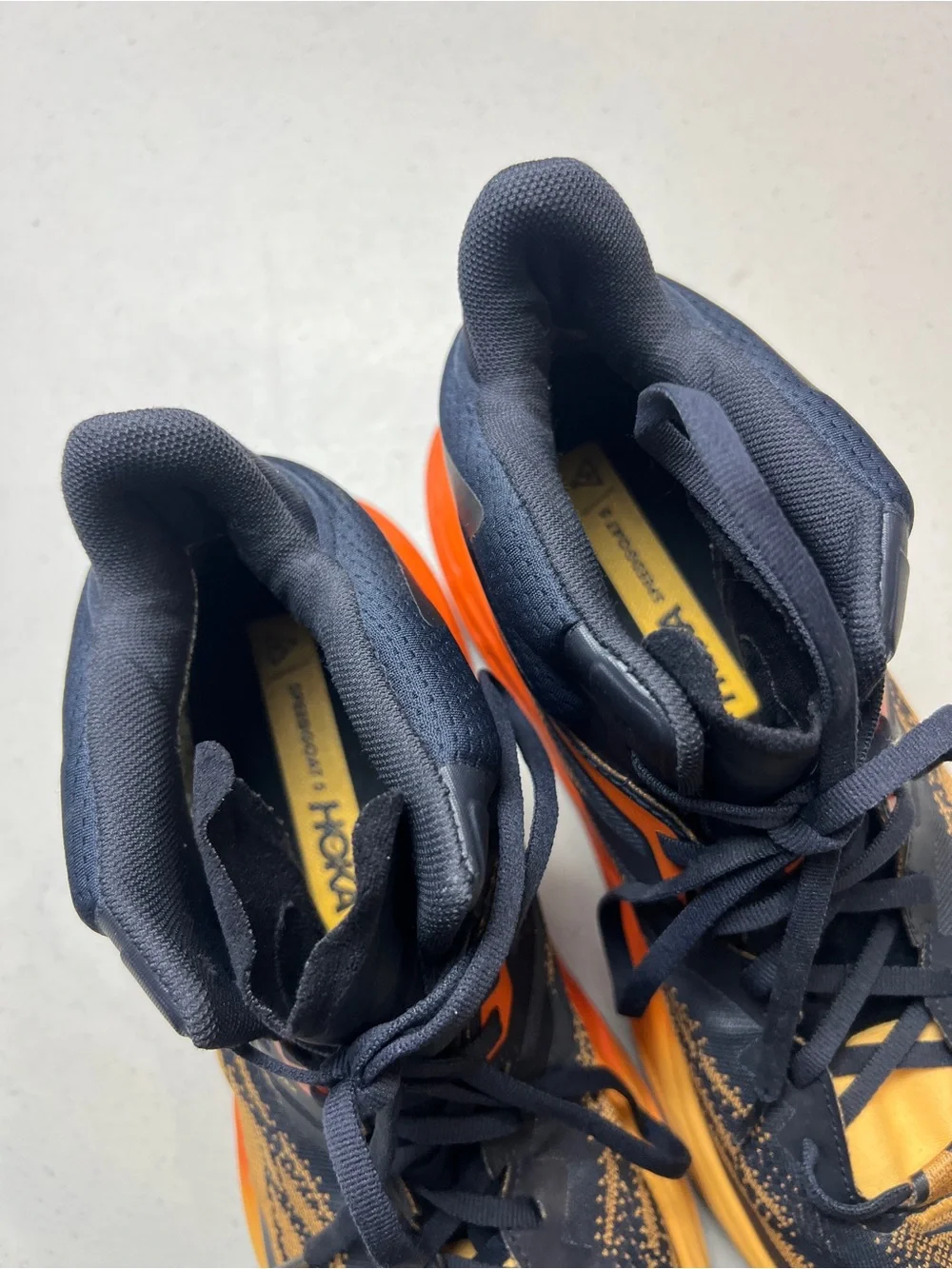 HOKA Speedgoat 5 Mid GTX Hiking Boots - Men's 11.5D